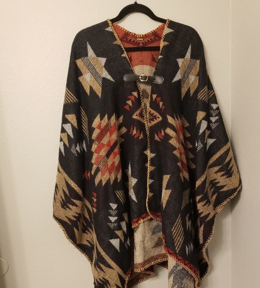 Aldo Sweaters - Aldo geometric design poncho.